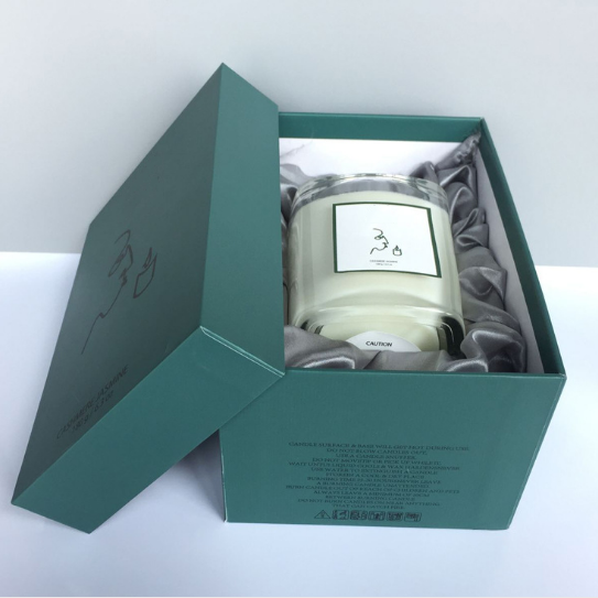 customzied private label gift set scented candle manufacturer (10).png